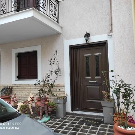 Апартаменти Όμορφο Διαμερισμα Με Δυο Κρεβατοκάμαρες Delphi Екстер'єр фото